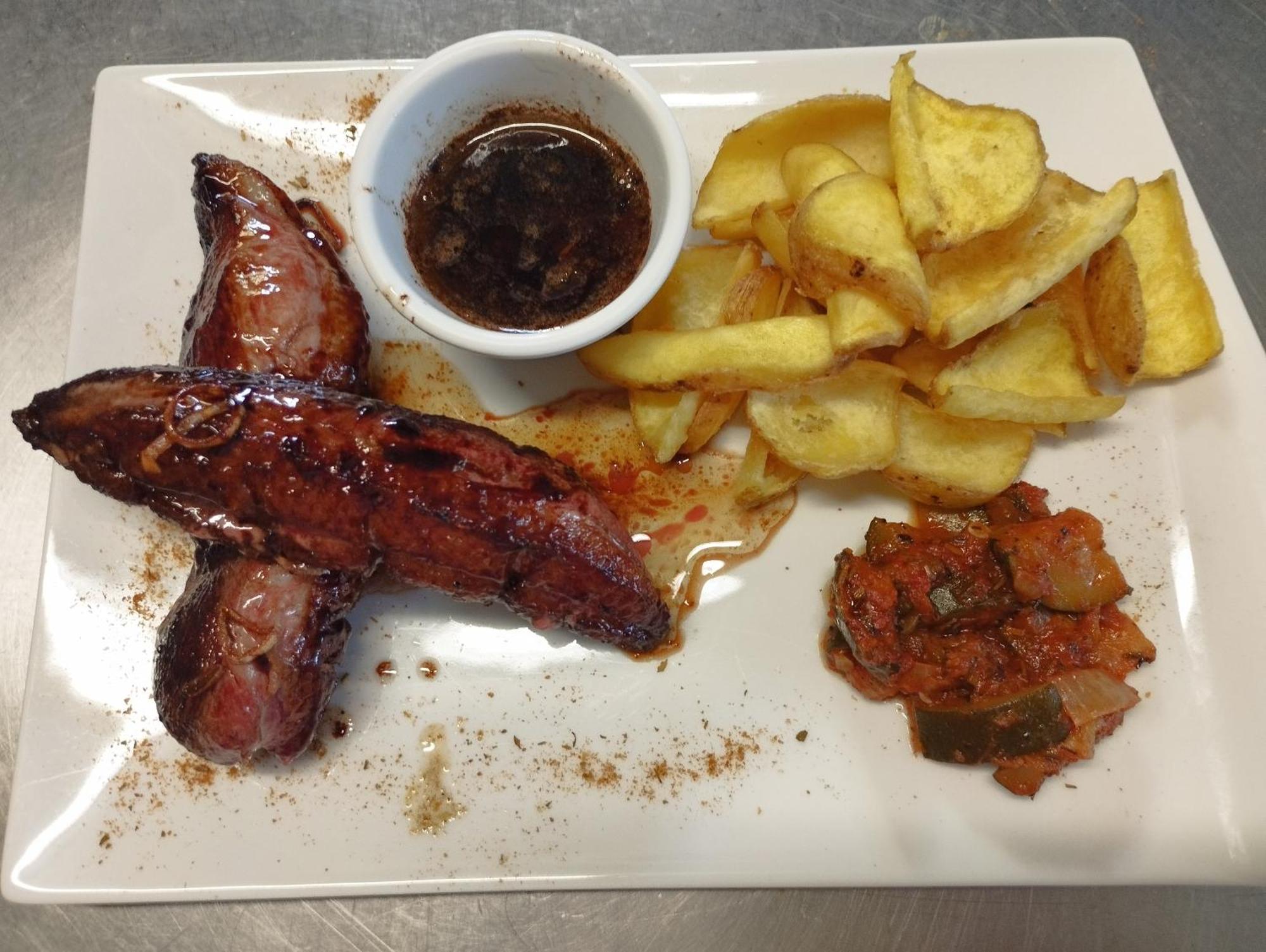 Logis Hotel Restaurant L'Esquielle Saint-Genies-de-Malgoires Eksteriør billede