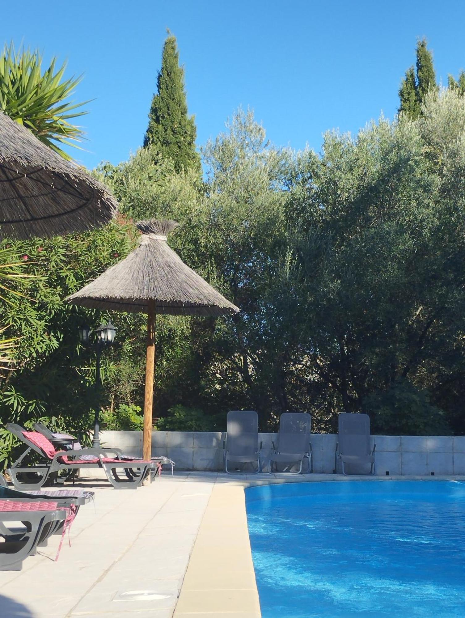 Logis Hotel Restaurant L'Esquielle Saint-Genies-de-Malgoires Eksteriør billede