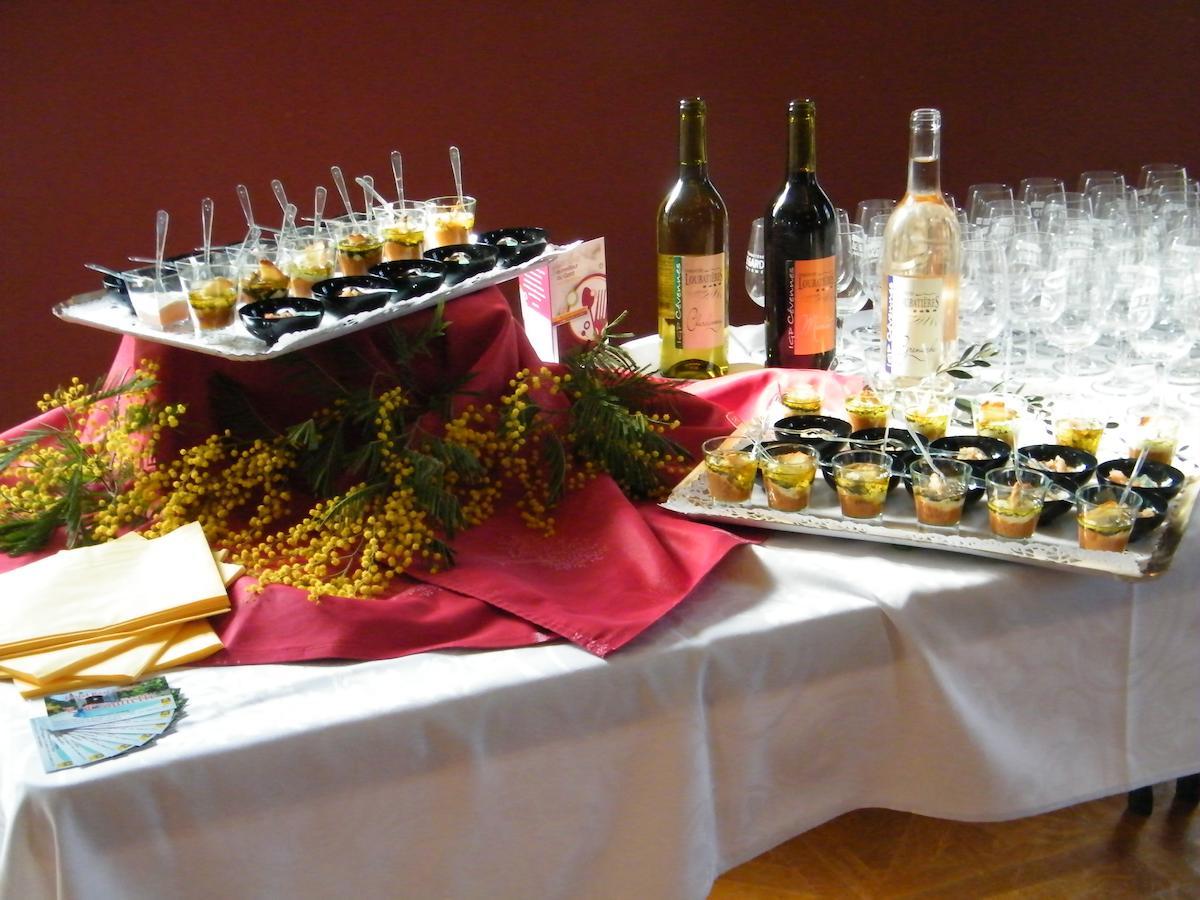 Logis Hotel Restaurant L'Esquielle Saint-Genies-de-Malgoires Eksteriør billede